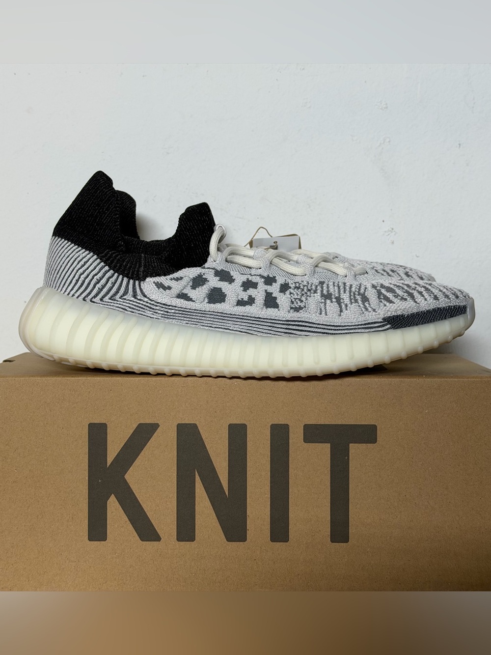 Adidas Yeezy Boost 350 V2 CMPCT Slate Panda Sneakers IG9608 Men’s Size 11